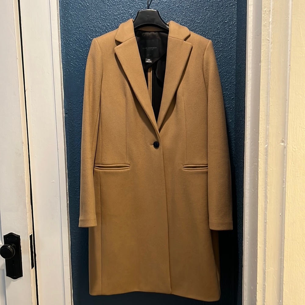 Classic Club Monaco wool camel coat size Medium